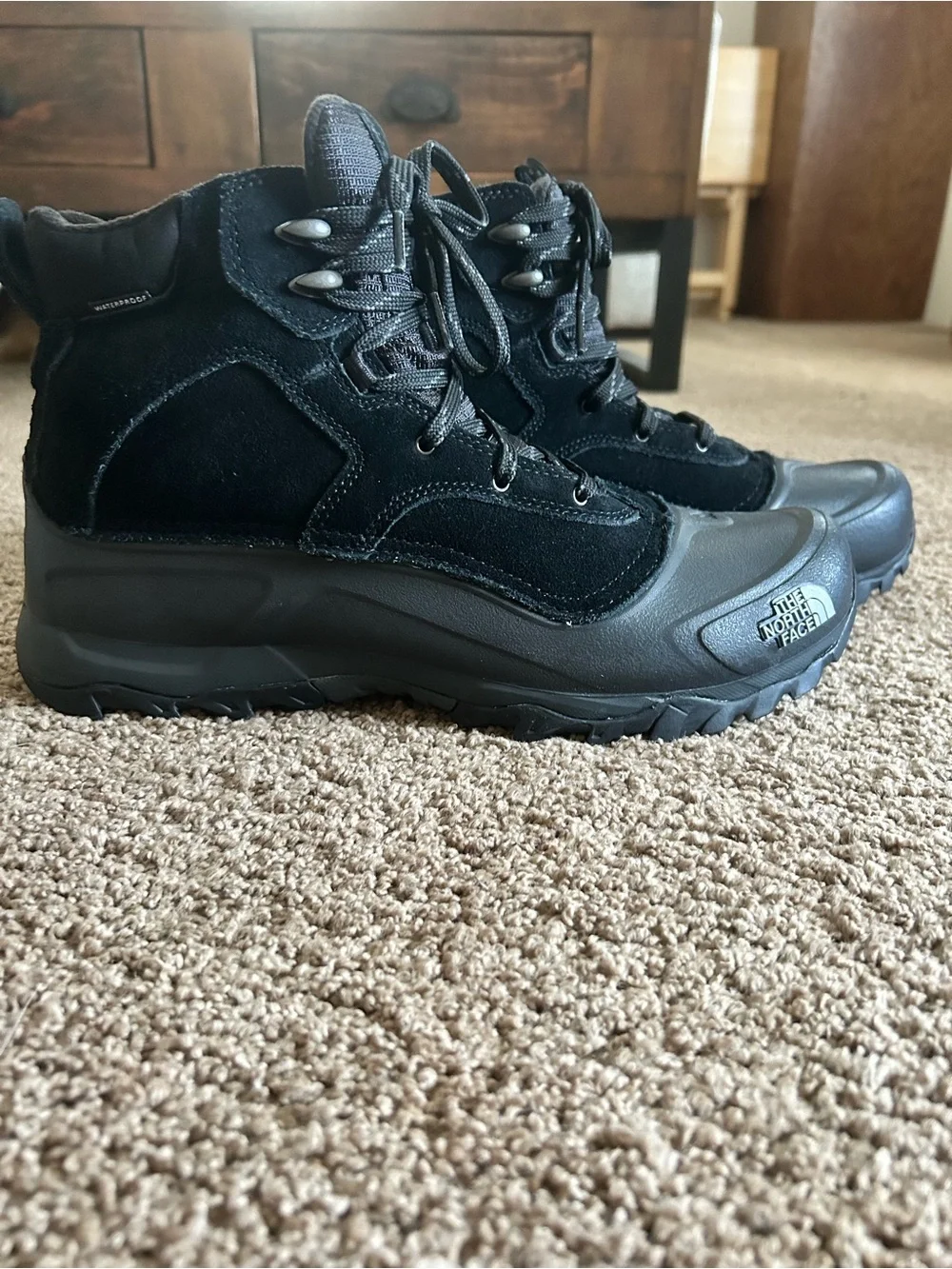 The North Face Snowfuse Mens 12 Black Waterproof Heatseeker Snow Boots NWOT